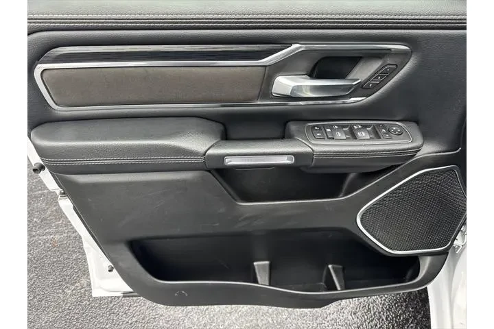 $29981 : Ram 1500 2024 4x2 Laramie 4d image 10