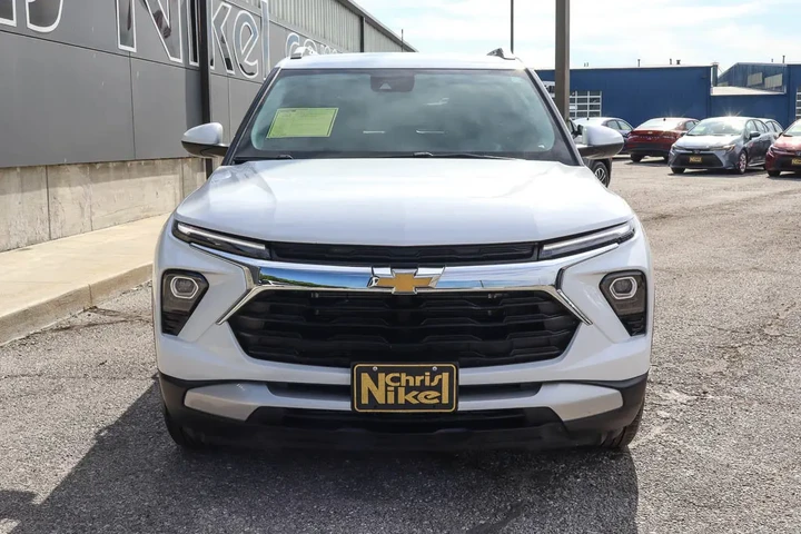 $22887 : 2025 Trailblazer FWD 4dr LT image 2