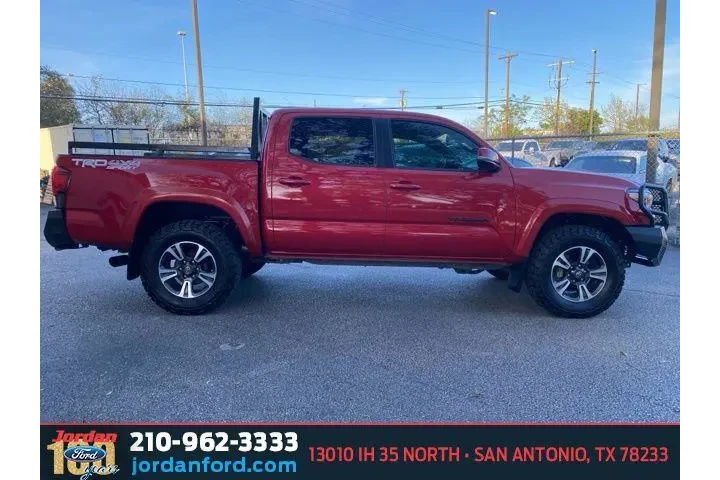 $35677 : Toyota Tacoma 2019 4x4 TRD S image 7