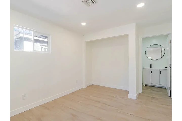 $2800 : Beautiful home for rent image 6