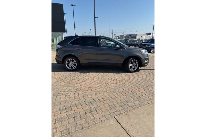 $17798 : 2018 Edge Titanium image 4
