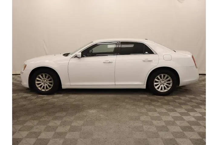 $10995 : Chrysler 300 2014 Base 4dr S image 4