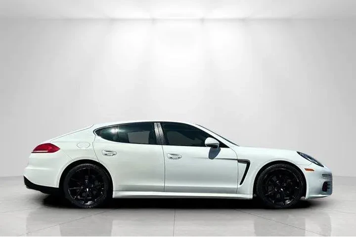 $14995 : Porsche Panamera 2014 4dr Se image 2