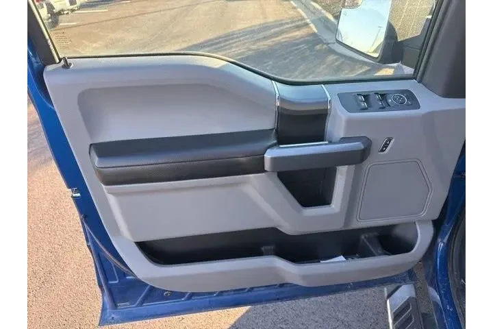 $27000 : Ford F-150 2018 4x4 Lariat 4 image 8