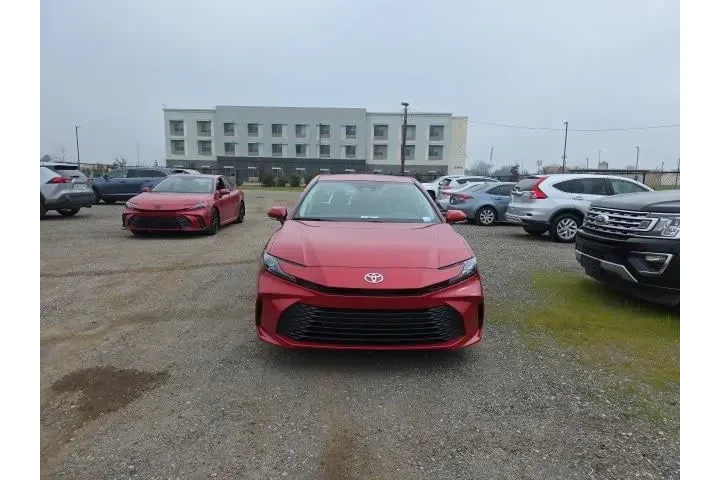 $33900 : Toyota Camry 2026 LE 4dr Sed image 2