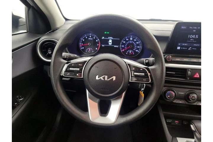$17998 : Kia Forte 2024 LXS 4dr Sedan image 10
