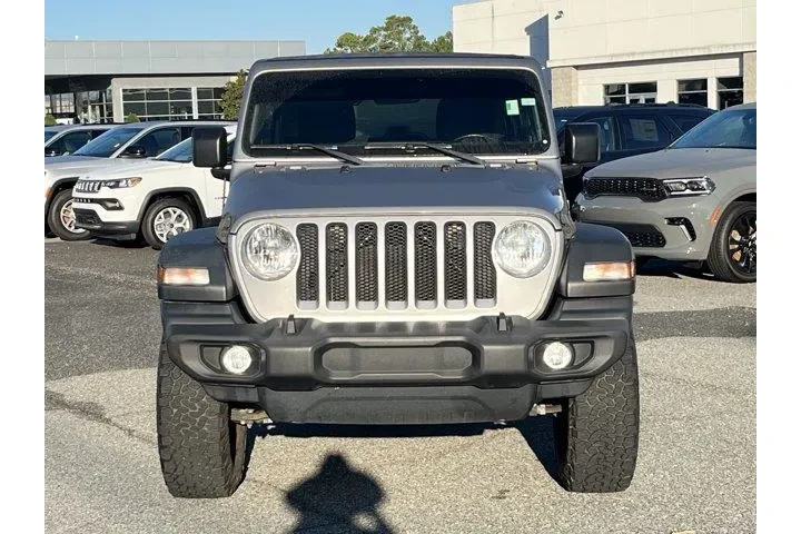 $30740 : Jeep Wrangler Unlimited 2021 image 9