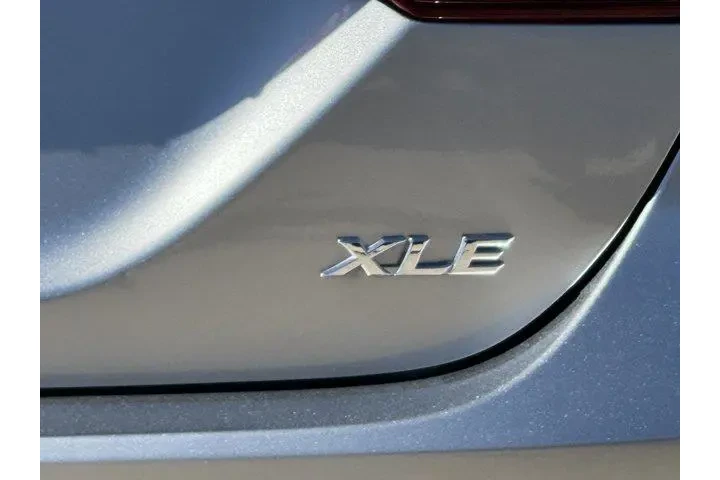 $28883 : Toyota Camry 2024 XLE 4dr Se image 6