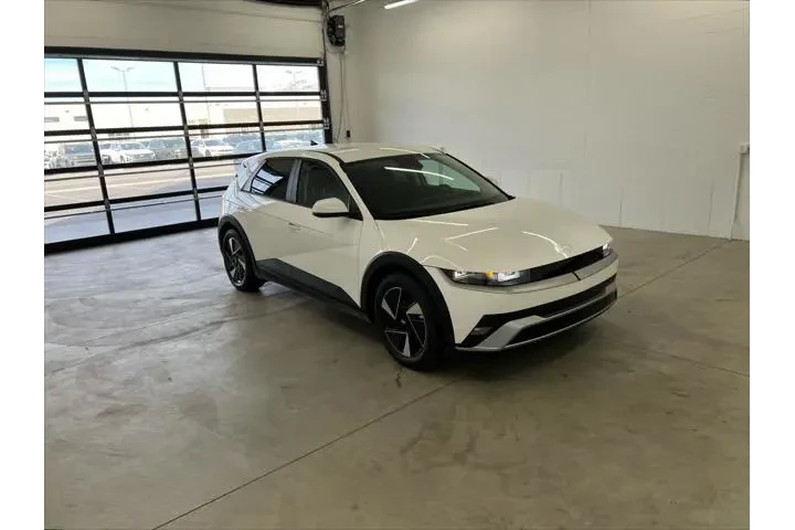 $37990 : Hyundai IONIQ 5 2025 AWD SE image 5