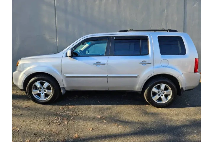$7999 : 2010 Pilot EX-L image 4