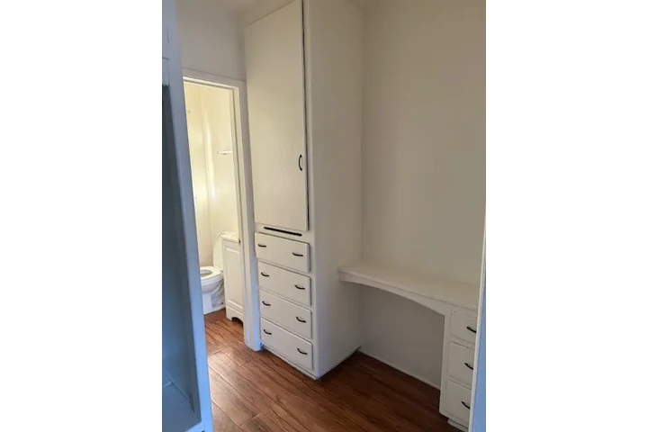 $1495 : Studio Available Now image 8