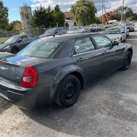 $8000 : 2008 CHRYSLER 300 image 10