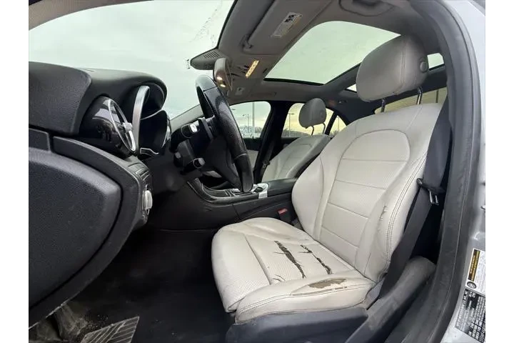 $13395 : Mercedes-Benz C-Class 2015 A image 10