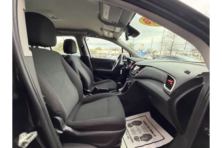 $14999 : 2018 Trax LS image 10