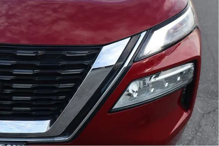 $21754 : Nissan Rogue 2023 AWD SV 4dr image 8