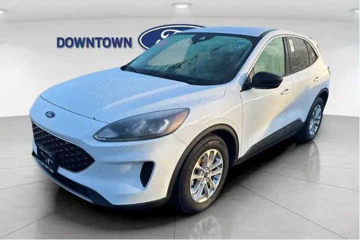 $18400 : Ford Escape 2022 SE 4dr SUV image 2