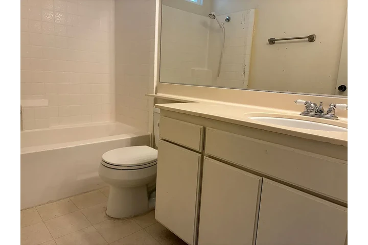 $1500 : Welcome to 1881 Runaway Cir, C image 5