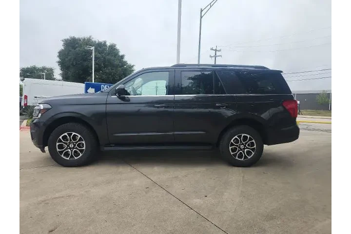 $39998 : Ford Expedition 2024 4x4 XLT image 6