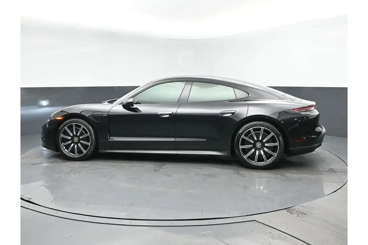 $39995 : Porsche Taycan 2022 4dr Seda image 5