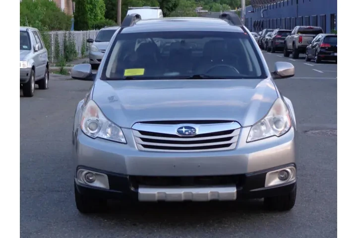 $8450 : 2011 Outback 2.5i Limited image 5