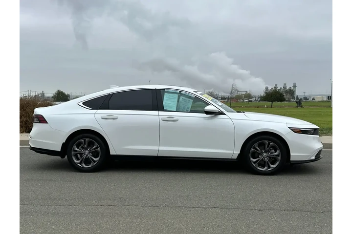 $28771 : Honda Accord 2023 EX 4dr Sed image 3