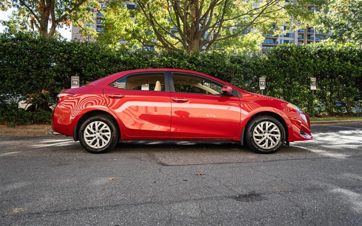 $16000 : 2017 TOYOTA COROLLA image 3