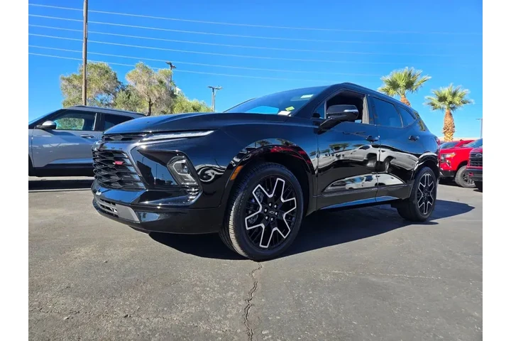 $31929 : Chevrolet Blazer 2024 RS 4dr image 2
