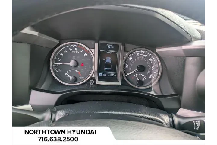 $39832 : Toyota Tacoma 2023 4x4 TRD P image 8