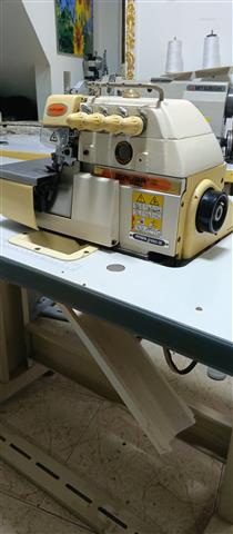 $90000 : Máquina de coser fileteadora image 4