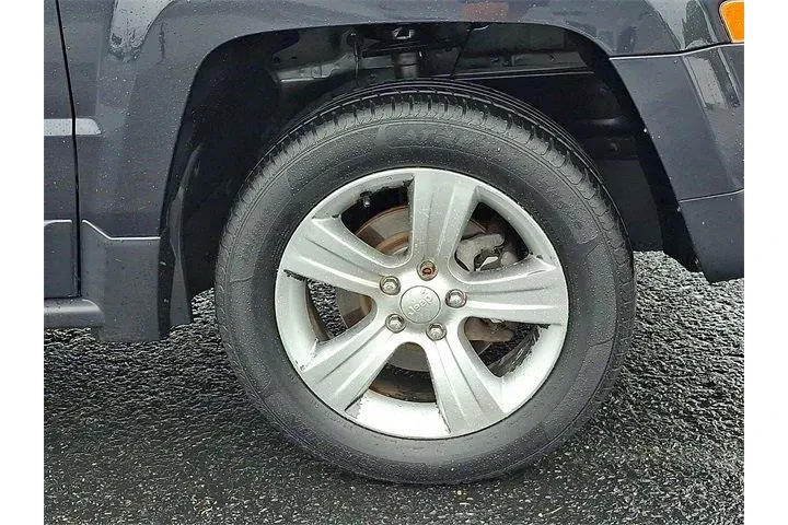 $9854 : Jeep Patriot 2016 4x4 Latitu image 8