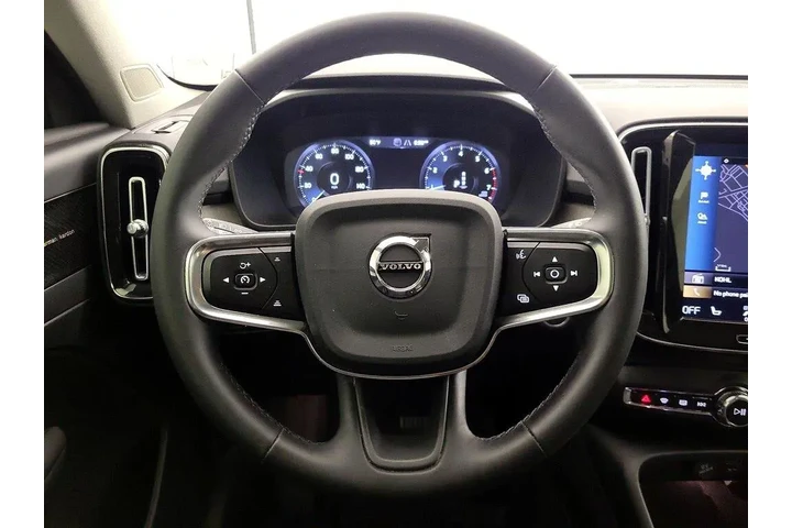 $28998 : Volvo XC40 2022 AWD T5 Inscr image 10