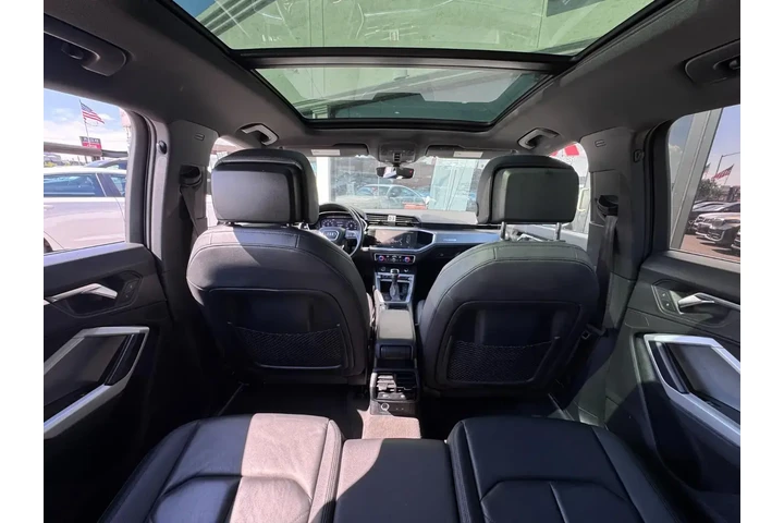 $19895 : Audi Q3 2023 AWD quattro S l image 9