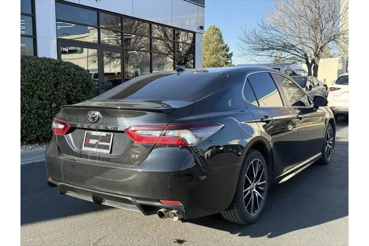 $15995 : Toyota Camry 2021 SE 4dr Sed image 7