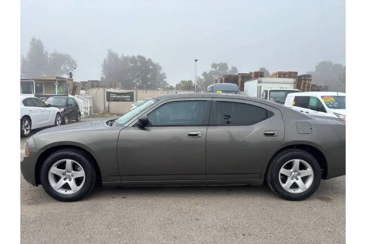$7599 : 2009 Charger SE image 9