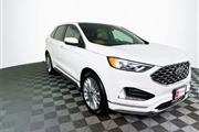 PRE-OWNED 2024 FORD EDGE TITA en Madison WV