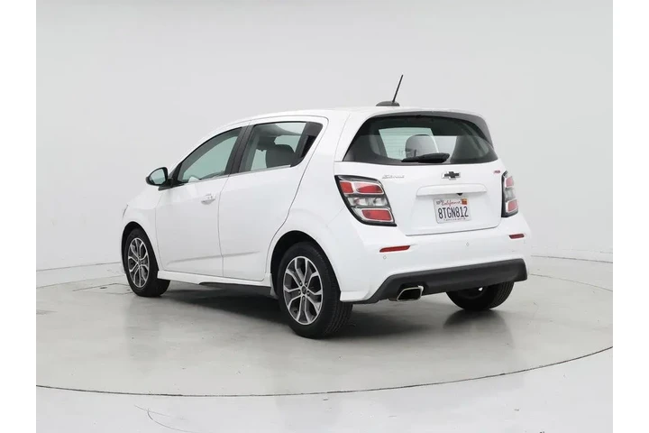 $15998 : Chevrolet Sonic 2020 LT 4dr image 2
