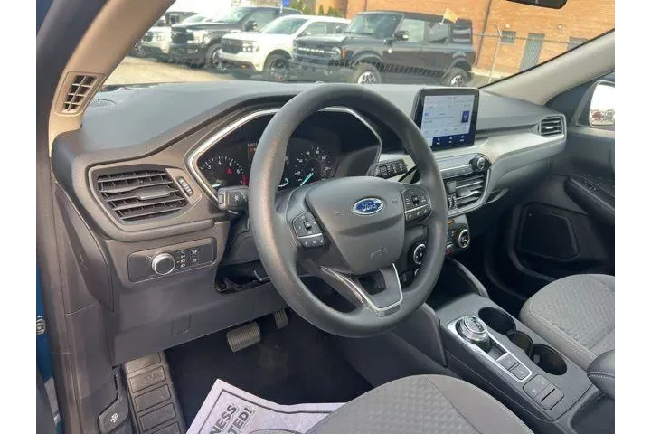 $14998 : Ford Escape 2020 AWD SE 4dr image 7