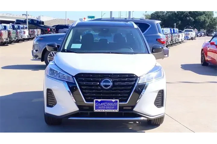 $16611 : Nissan Kicks 2024 SV 4dr Cro image 10