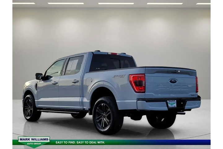 $39564 : Ford F-150 2022 4x4 XLT 4dr image 9