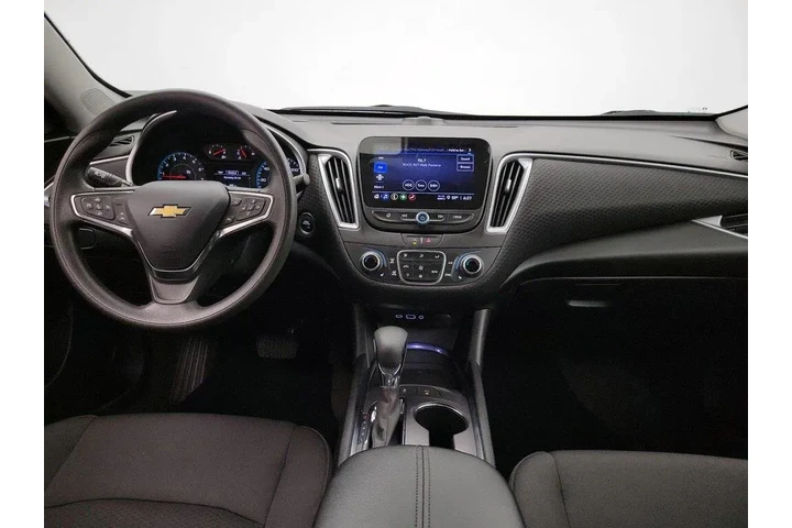$20998 : Chevrolet Malibu 2024 LT 4dr image 9