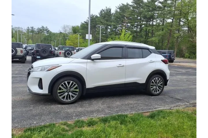 $17038 : Nissan Kicks 2023 SV 4dr Cro image 6