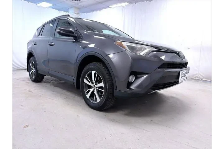 $21495 : Toyota RAV4 2018 AWD XLE 4dr image 1