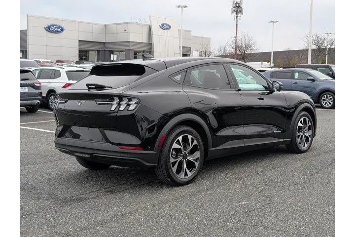 $28110 : Ford Mustang Mach-E 2024 AWD image 3