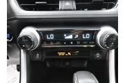 $18849 : Toyota RAV4 2021 XLE 4dr SUV thumbnail