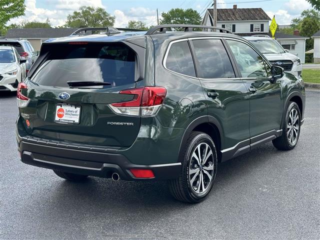 $31811 : PRE-OWNED 2023 SUBARU FORESTE image 2