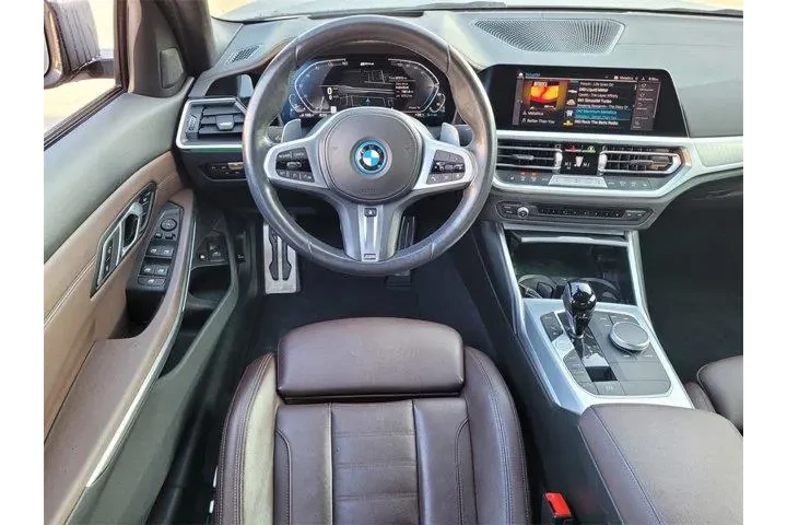 $23988 : BMW 3 Series 2022 330e 4dr S image 7