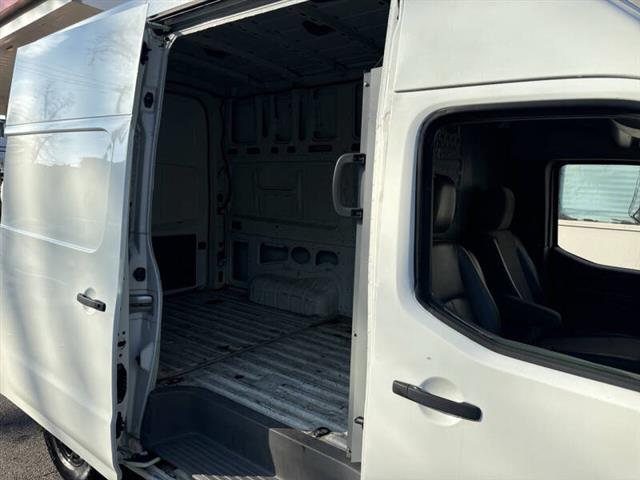 $23999 : 2018 NV 2500 HD S image 7