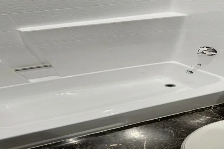 Tub refinishing and Reglazing image 4