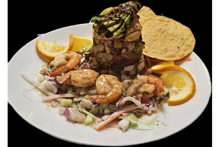 Aztecas Mexican Restaurant Bar image 9