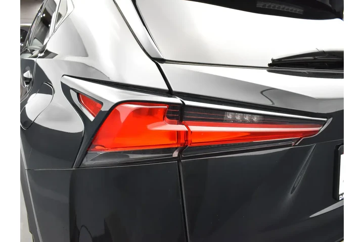 $26652 : Lexus NX 300 2021 AWD 4dr Cr image 8